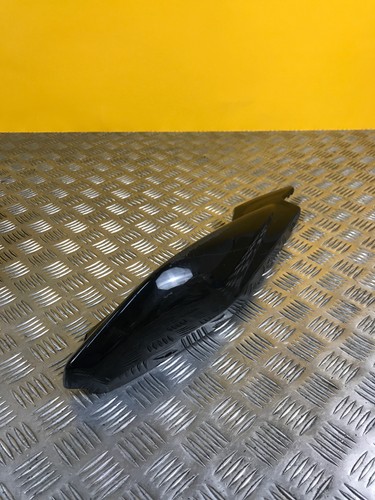 Demi coque arrière - , droite