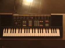 synthétiseur vintage YAMAHA