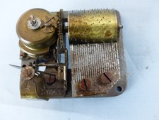 Boite à musique ancienne , 23