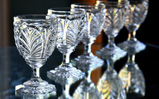 Baccarat. Ensemble de 12 Verres à eau – modèle « Aumale » – en cristal fort.