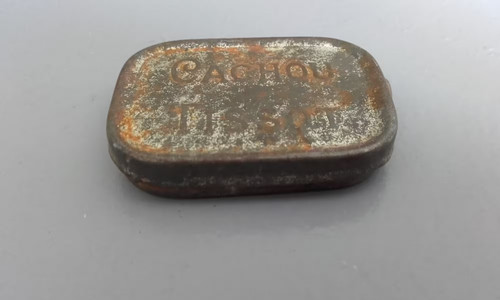 Ancienne boite cachou tissot - ancienne,