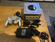 NINTENDO GAMECUBE NTSC-J DOL-001 GRISÉ JPN AVEC CÂBLES ET MANETTE FONCTIONNELLE