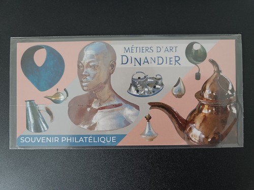 2022 195 bloc souvenir - :,