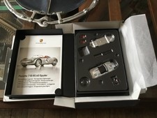 PORSCHE 718 RS 60 SPYDER MINIATURE AU 1/43 EME DANS COFFRET EXCLUSIF . NEUF .