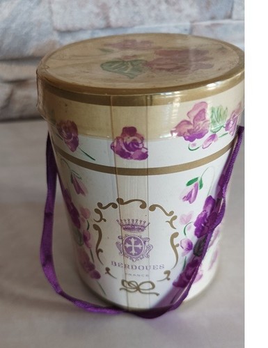 Ancien coffret violettes - ",
