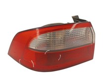 Feu arriere principal gauche