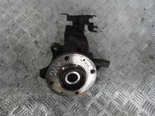 MOYEU DE ROUE AVANT GAUCHE