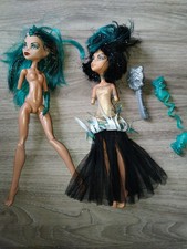 lot de 2 poupées Monster High