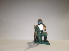 STARLUX militaire allemand (ref v16) mitraillette et carte