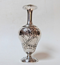 vase art nouveau argent massif décor de fleur d'iris François Lbat orfevre
