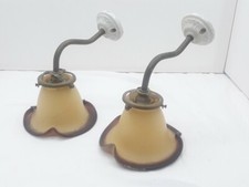 Deux anciennes appliques col de cygne, globes tulipe Pate de Verre