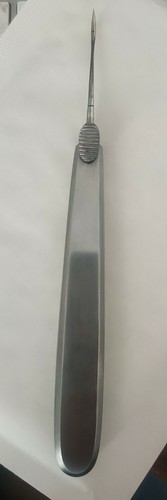 Ancien instrument chirurgie - ,