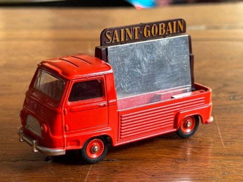 Dinky toys 564 renault - toys,