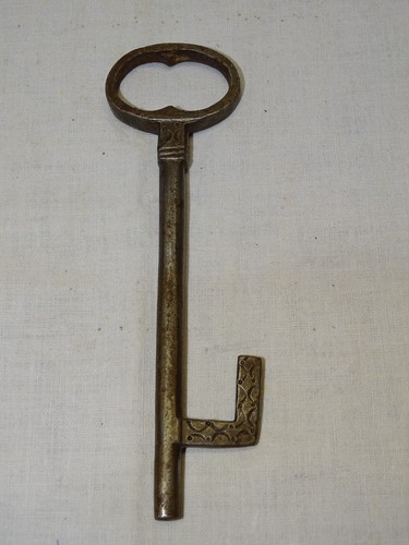 Belle ancienne cle afrique - cle,