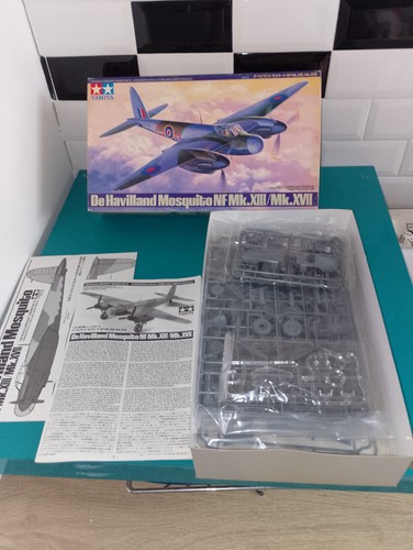 0104 maquette avion - 0104,