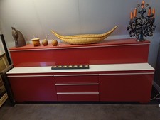 Meuble TV laqué rouge