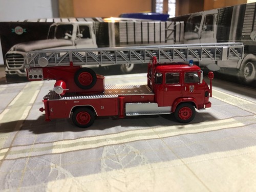Ixo camion saviem 27 - saviem, 27-