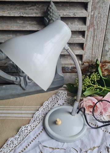 Ancienne petite lampe - ancienne,