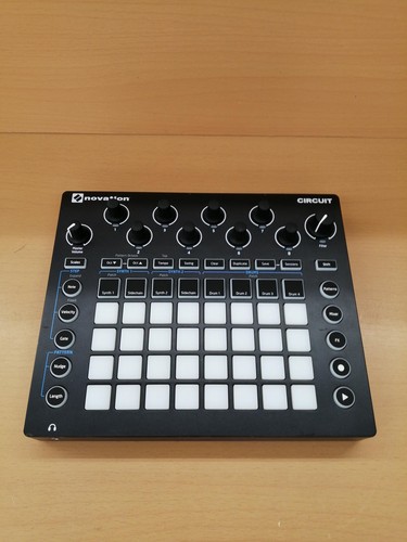 Novation circuit groovebox - circuit,