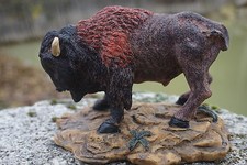 NA0840   FIGURINE  STATUETTE
