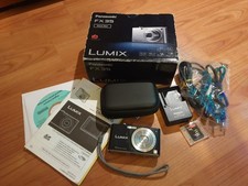 Appareil photo Numérique *