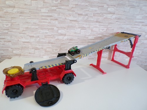 Méga piste monster trucks - méga,