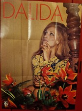 DALIDA AFFICHE sur papier épais glacé 50x70 environ ( club Dalida) tulipes fleur