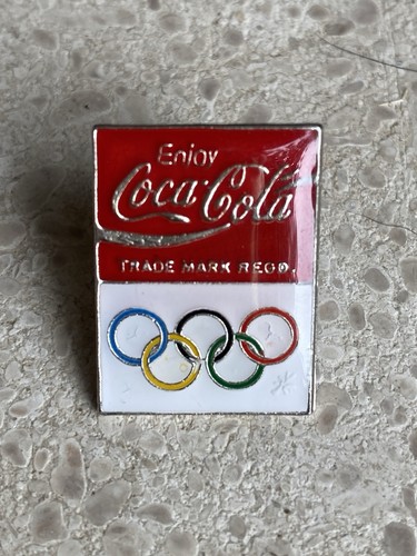 Pin coca cola - coca-cola, jeux