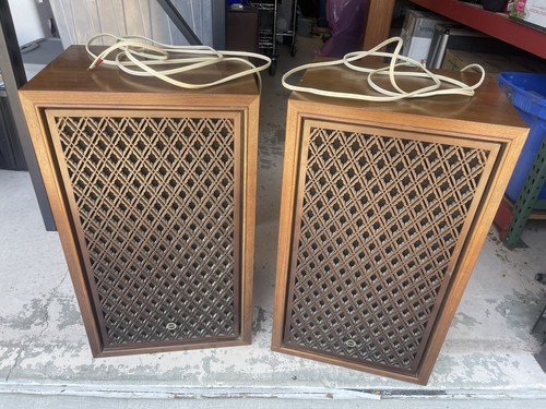 Nice vintage pair sansui - nice,