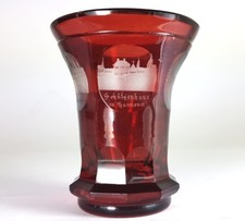 Vues Du Gobelet À Rhum Adolph