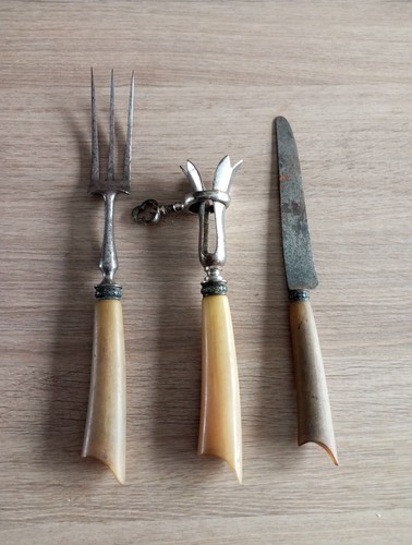 Service fourchette couteau - fourchette,