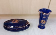 Limoges: Bonbonnière Ovale+ Petit Vase Bleu De Sèvre Scène Galante Doré