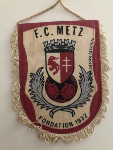 Ancien fanion metz - ancien,