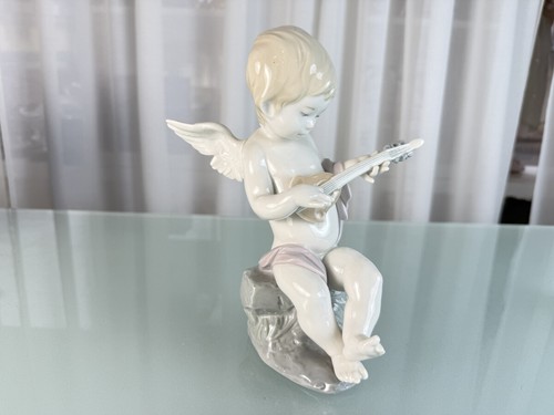 Figurine porcelaine de - figurine, en