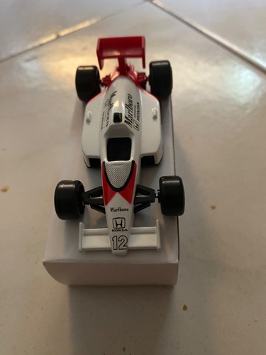 Tomica mclaren mp4 - f1,