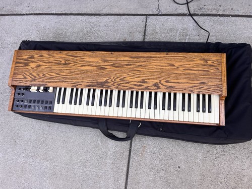 Viscount electronic organ - d9,
