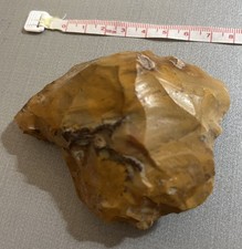 Silex préhistorique taillé