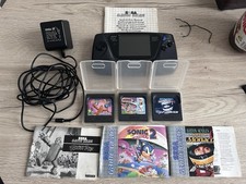 SEGA Game Gear Console - Écran iPS- Avec Chargeur Et 3 Jeux Avec Notices