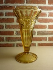 GRAND VASE ART DECO EN VERRE