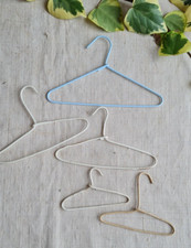 LOT DE 5 ANCIENS CINTRES EN
