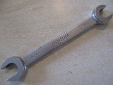 clé à tuyauter facom n°43 17x19