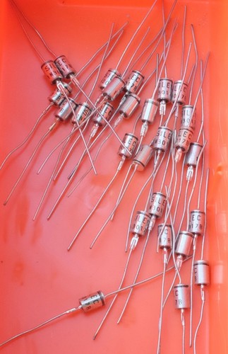 Silec 1n3017b diode zener - 1x,