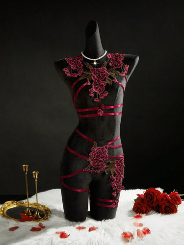Piece embroidered patchwork - embroidered,