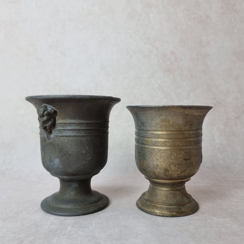 Petit pot ancien - ancien, métal