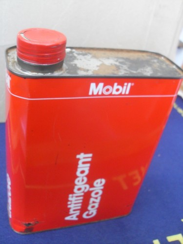 Bidon ancien huile garage - bidon,
