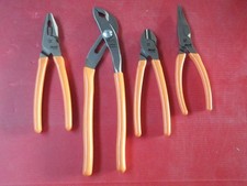 BOST LOT DE 4 PINCES NEUVES GAMME PRIMO MADE IN FRANCE