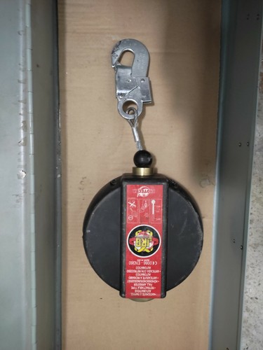 Anti chute rétractable