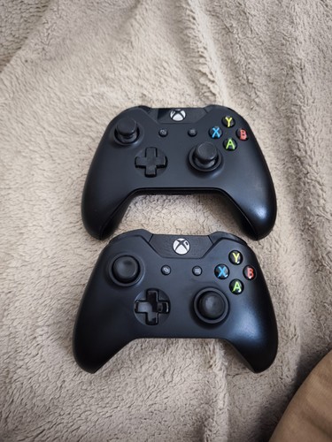 Lot manettes microsoft - 2,