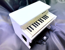 KORG tinyPIANO blanc