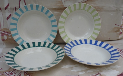 Assiettes creuses décor - assiettes, 9591